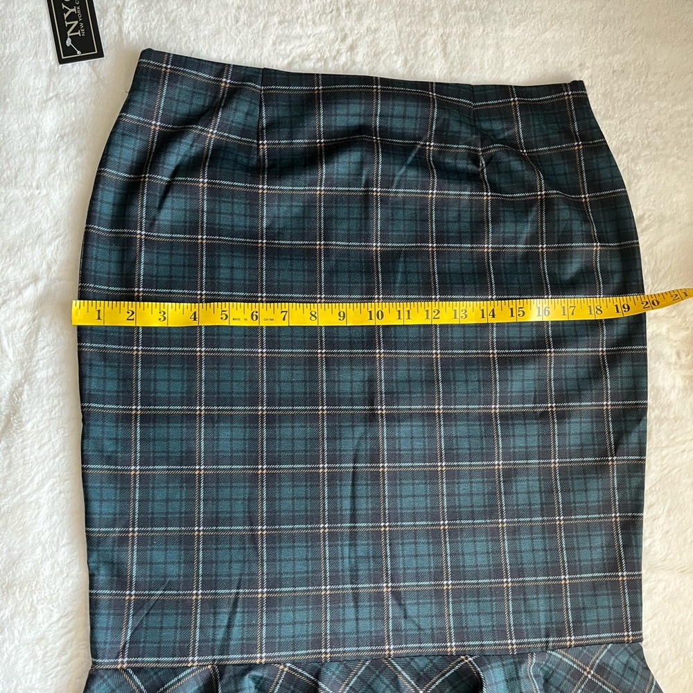 NYCC Green Trumpet Style Skirt Size M - Picture 5 of 7